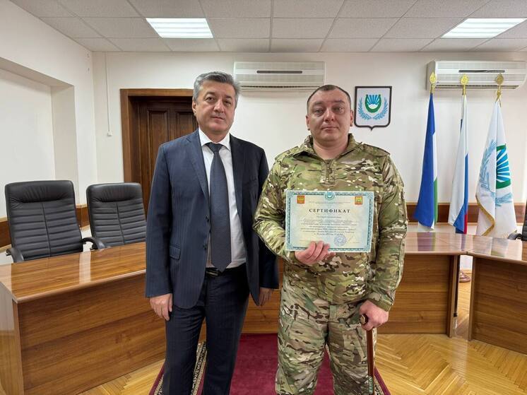 В Нальчике вручили земельные сертификаты участникам СВО и семьям погибших бойцов