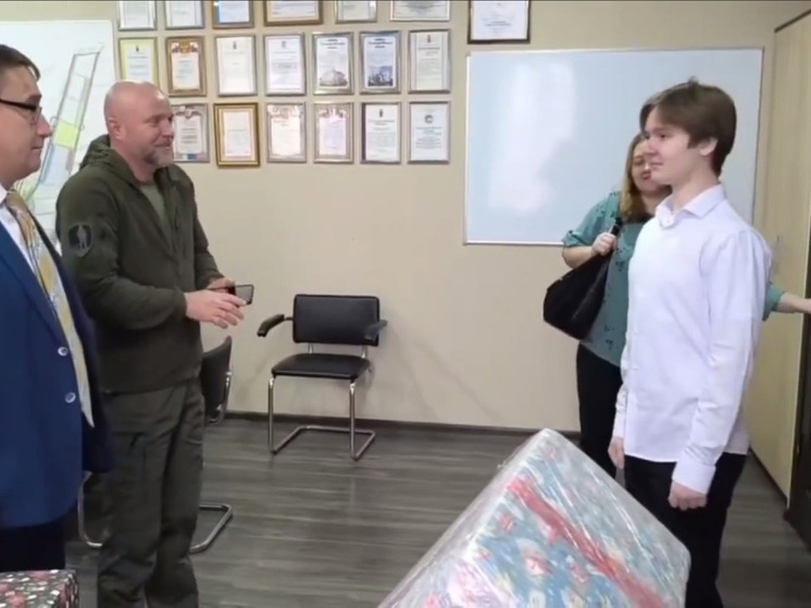 Губернатор Ярославской области исполнил новогоднюю мечту подростка из Запорожской области