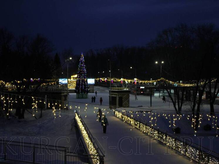 Сразу два катка открылись в Кургане