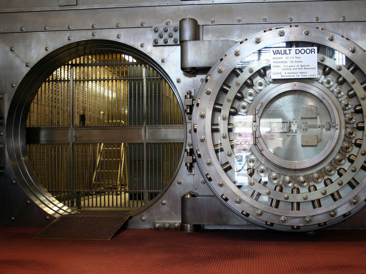 Под шум праздников грабители обчистили немецкий банк на сумму до 90 млн евро