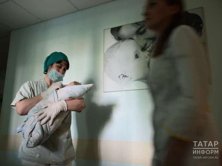 Врачи в Елабуге выходили младенца весом 700 граммов