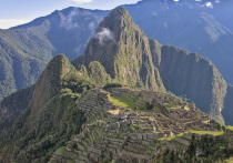 Во время крушения поезда, перевозившего туристов в перуанский Мачу-Пикчу, погиб один человек и десятки получили ранения