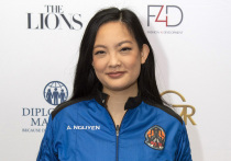 Астронавт из США Аманда Нгуен говорит, что негативная реакция на ее полет в женской миссии Blue Origin повергла ее в депрессию