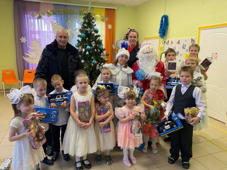 Во Владимирской области продолжает работать Полицейский Дед Мороз