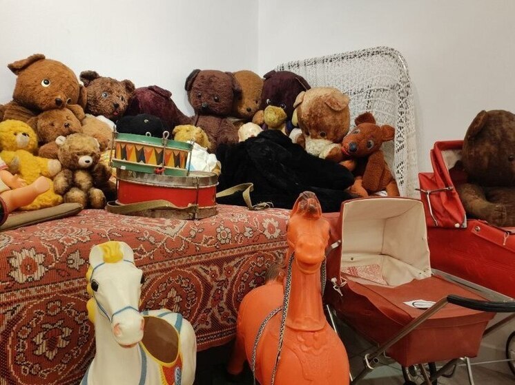 Новгородцам посоветовали носить мини-лошадку в сумке для удачи в новом году