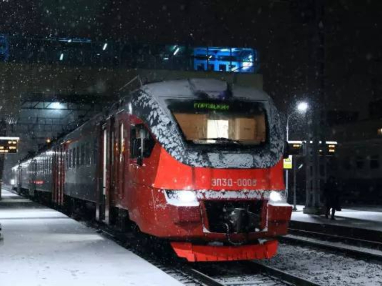 В канун Нового года в пути задерживаются поезда, следующие через Ростов