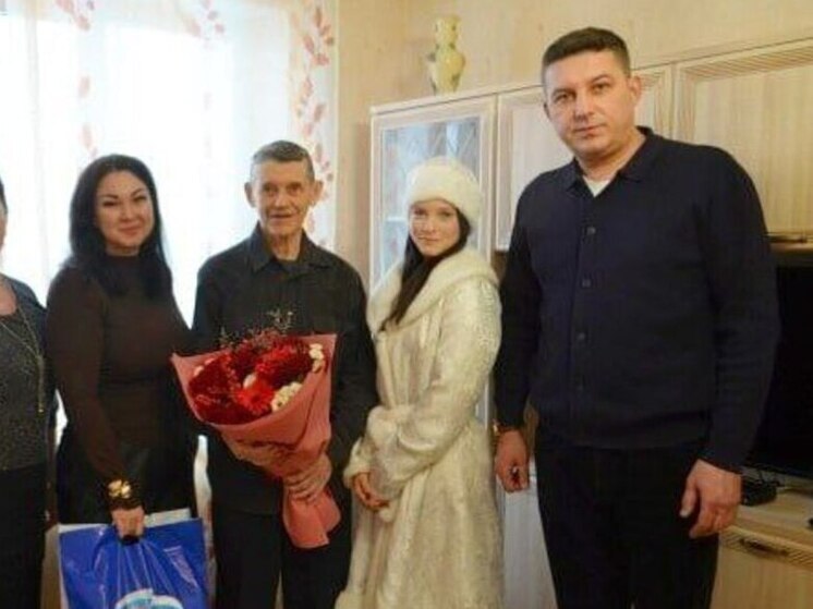 Ветерана-блокадника поздравили с Новым годом в Малоярославце