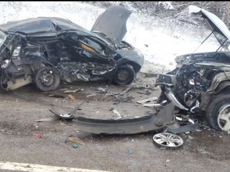 Автомобилист пострадал в аварии под Белгородом из-за выезда на встречную полосу