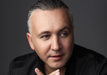 Певец Илья Зудин, который в нулевые активно выступал в составе группы "Динамит", снова возродил коллектив