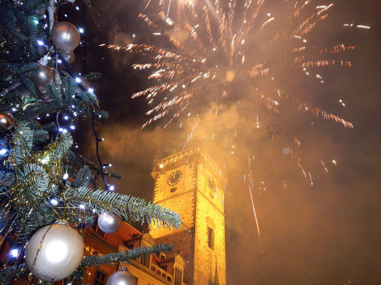 Юрист Русяев: закон РФ не предусматривает "новогоднее окно", когда можно шуметь