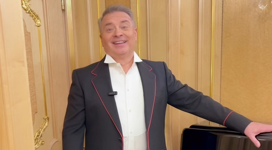 Мирного неба и Победы! Новогоднее поздравление от Александра Добронравова