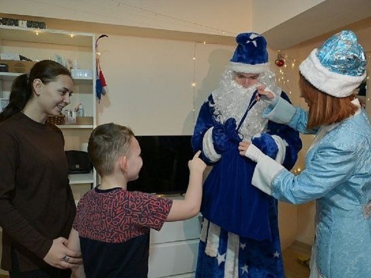 Шестьдесят детей в Сочи получили подарки от «Доброёлки»