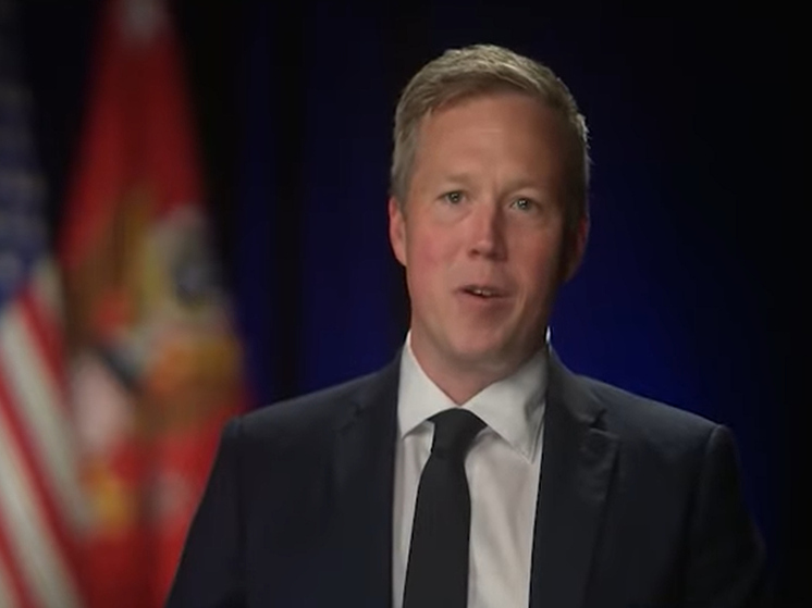 NYT: Дрисколл в Киеве пригрозил прекращением помощи без согласия на сделку