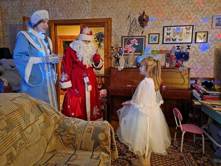 «Полицейский Дед Мороз» заглянул в гости к юным тулякам