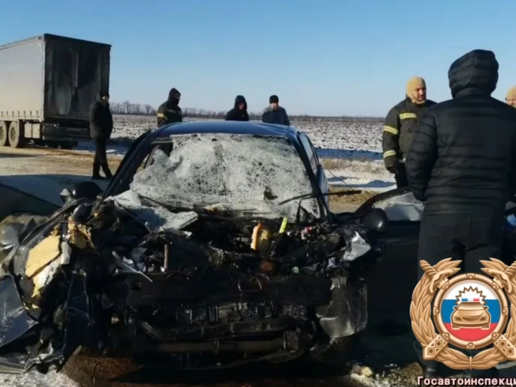 В Ростовской области в жутком ДТП с фурой один человек погиб и трое пострадали