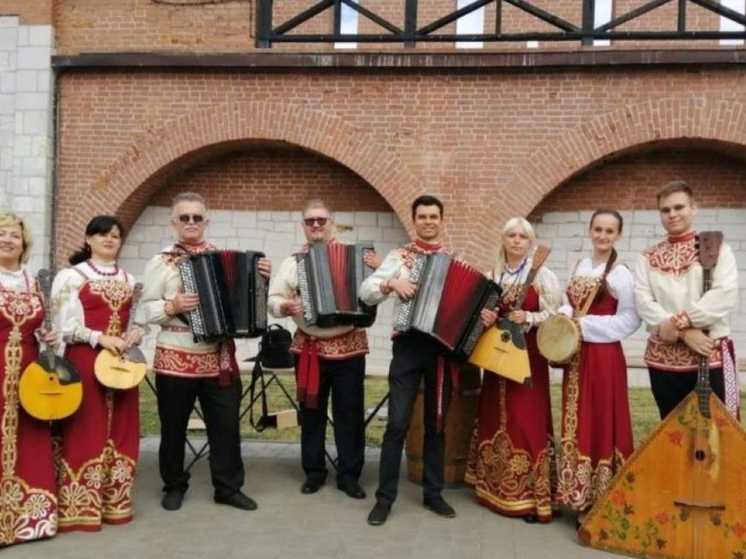 Орловский ансамбль удостоен звания «Заслуженный коллектив народного творчества»