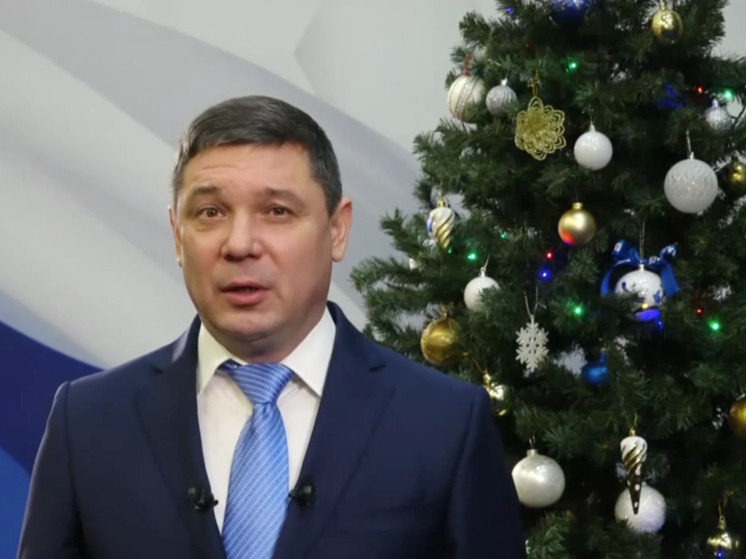 Евгений Первышов поздравил тамбовчан с наступающим Новым годом