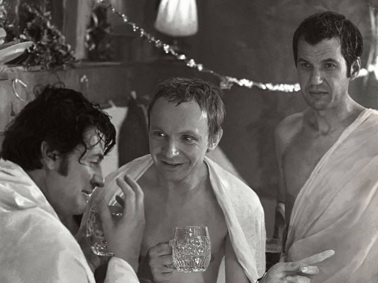 Газета Guardian включила "Иронию судьбы" в топ лучших новогодних фильмов