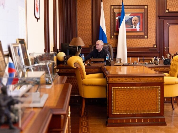 Аксёнов призвал крымчан в новогодние праздники доверять официальной информации