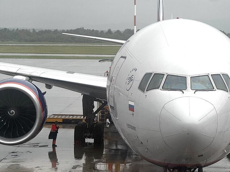 Непогода задержала вылеты из аэропорта Сочи на два часа и больше