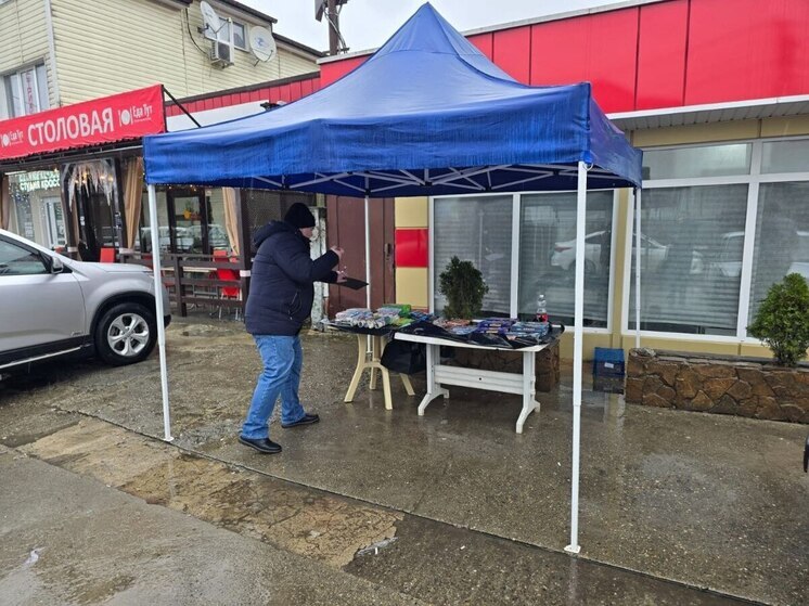 Полиция пресекла торговлю пиротехникой в Адлерском районе Сочи