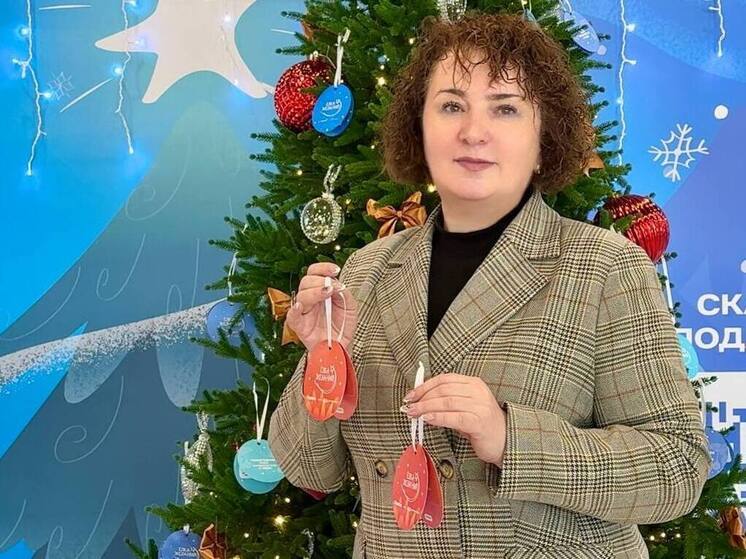Министр труда ЛНР исполнила новогодние мечты детей в рамках акции «Ёлка желаний»