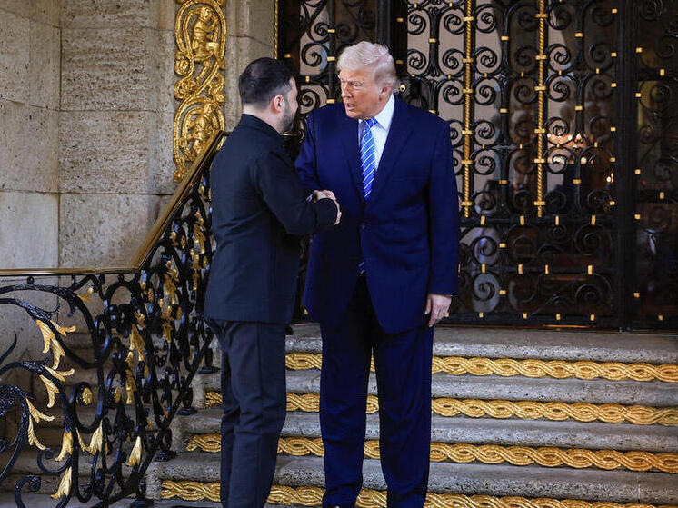 На переговорах с Дональдом Трампом в Мар-а-Лаго в минувшее воскресенье, где предполагалось, что будут достигнуты решающие договоренности по украинскому конфликту, Зеленский, похоже, вновь отпетлял от ключевых пунктов мирного плана