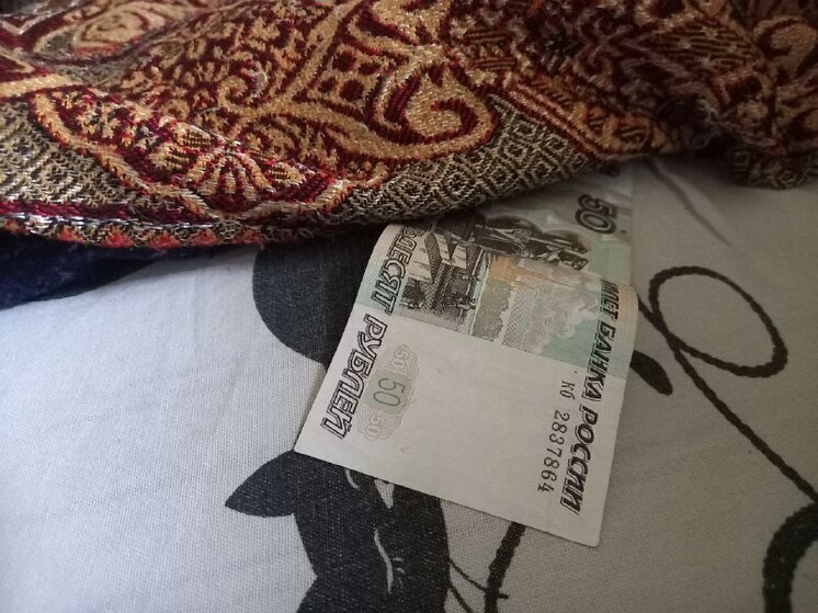 С 1 января у саратовцев выросла зарплата