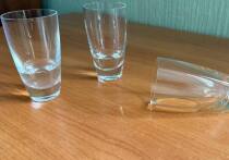 Подготовка к праздничному застолью начинается за несколько дней до первого тоста. Об этом редакции «МК в Мурманске» рассказал владелец и директор компании по производству антипохмельных БАДов Константин Куликов. По его словам, уже за один–два дня до праздника стоит поддержать печень с помощью гепатопротекторов и витаминных комплексов, чтобы снизить нагрузку на организм.