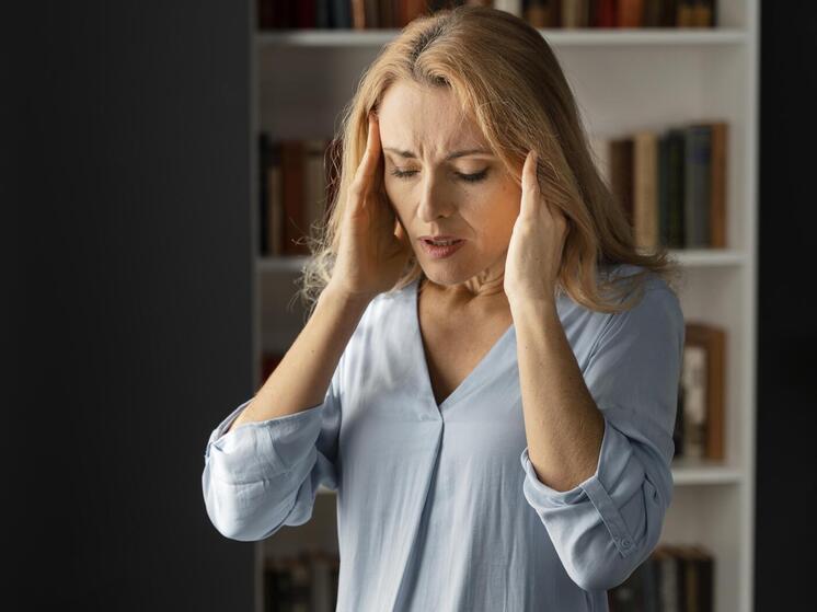 Невролог объяснила пензенцам, почему в новогодние праздники обостряются головные боли