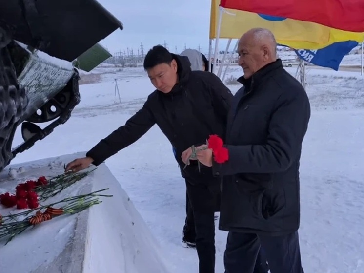 В Элисте отметили годовщину освобождения от немецко-фашистских захватчиков