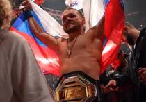 2025-ый год подошел к концу и "МК-Спорт", традиционно, подводит итоги в смешанных единоборствах. Для России 2025-й год стал особенно "урожайным", он подарил нашей стране сразу несколько чемпионов.