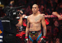 Второй половинкой чемпиона UFC стала его коллега из промоушена.