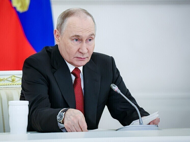 Путин заслушал доклад о террористической атаке ВСУ на гостиницу в Херсонской области