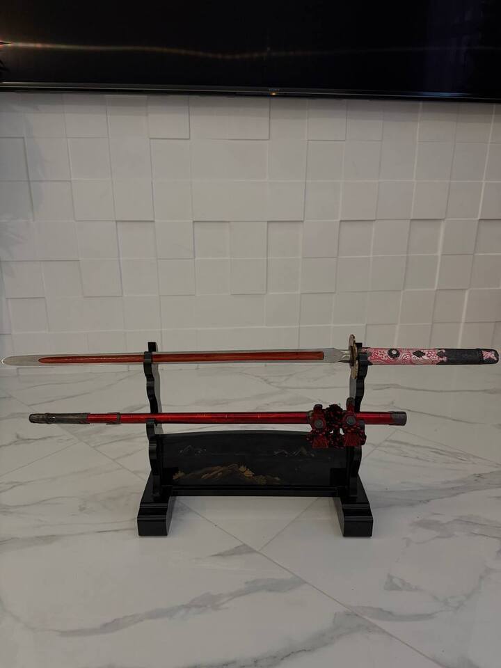 Филологи в шоке: Алина Загитова придумала новое наречие, получив подарок от Деда Мороза