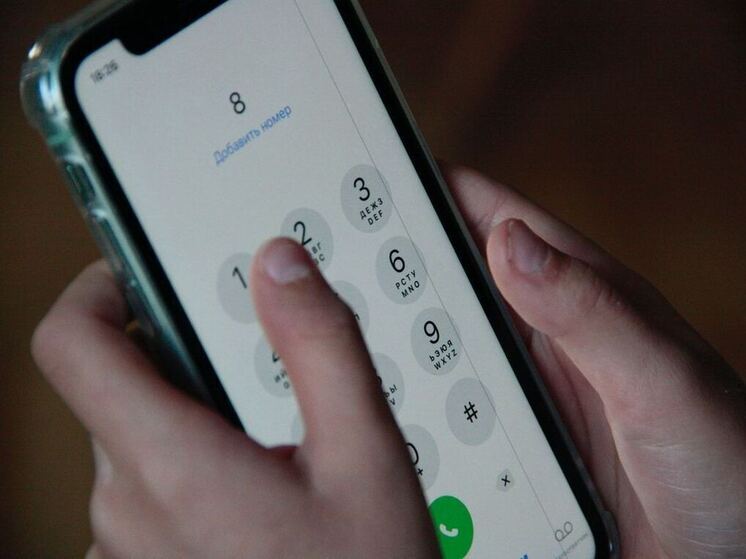 Большинство родителей негодует, видя, как ребенок висит в телефоне и компьютере даже в новогодние праздники