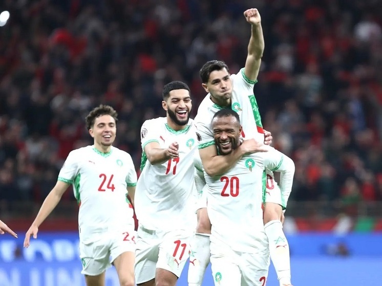 В 1/16 финала Кубка африканских наций выступают 11 прошлых победителей. В преддверии стадии плей-офф турнира специалисты называют фаворитов. Сборная Марокко, принимающая турнир, рассчитывает на то, что «каждый матч будет финалом кубка». Столкновение между Алжиром и Демократической Республикой Конго ожидается с большим нетерпением.