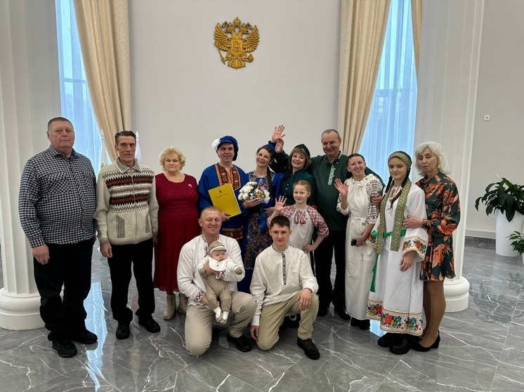 В Ярославской области в Новый год заключили брак 15 пар молодоженов