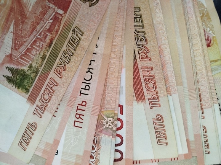 На Сахалине в новогодние праздники инструкторам-горнолыжникам предлагают зарплату до 200 тысяч