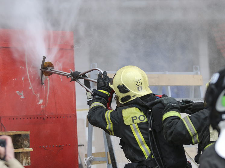 В Якутии при пожаре в частном доме погибли трое детей