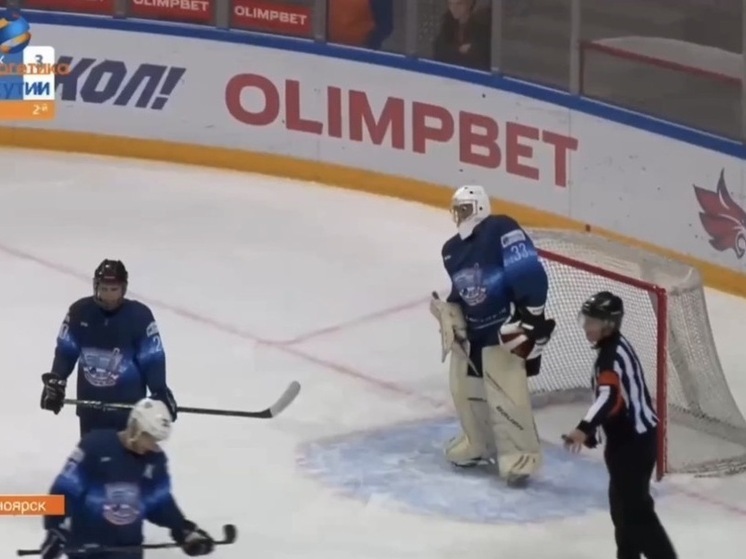 15 лет на льду: Хоккейная сборная «Якутскэнерго» завоевала бронзу в юбилейном сезоне