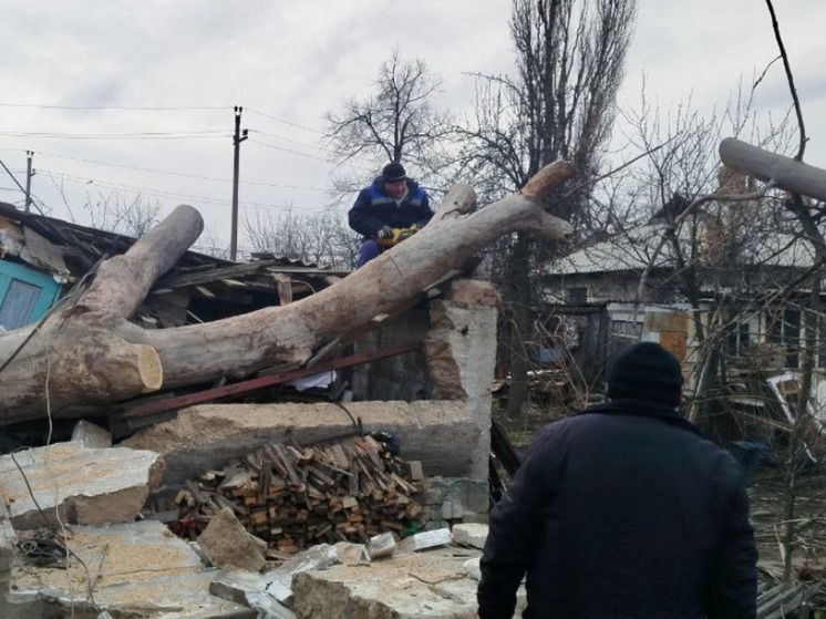 Объекты ЖКХ Дебальцево помогают восстанавливать бригады Хабаровского края