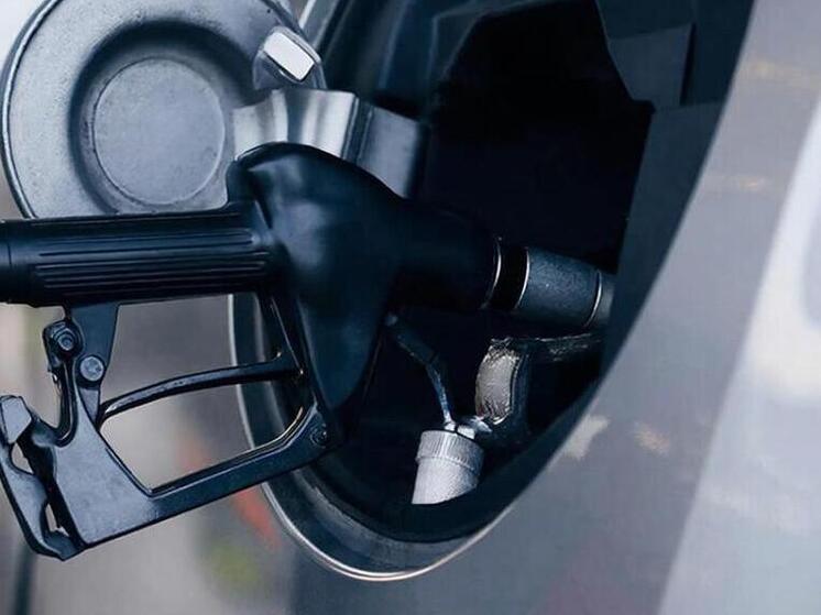 Цены на бензин вновь выросли в Южно-Сахалинске после новогодних праздников