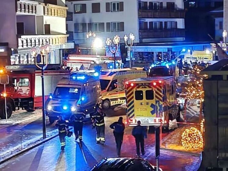 Швейцария объявила пятидневный траур в связи с 40 погибшими при пожаре на горнолыжном курорте, а следователи спешат установить личности многочисленных жертв