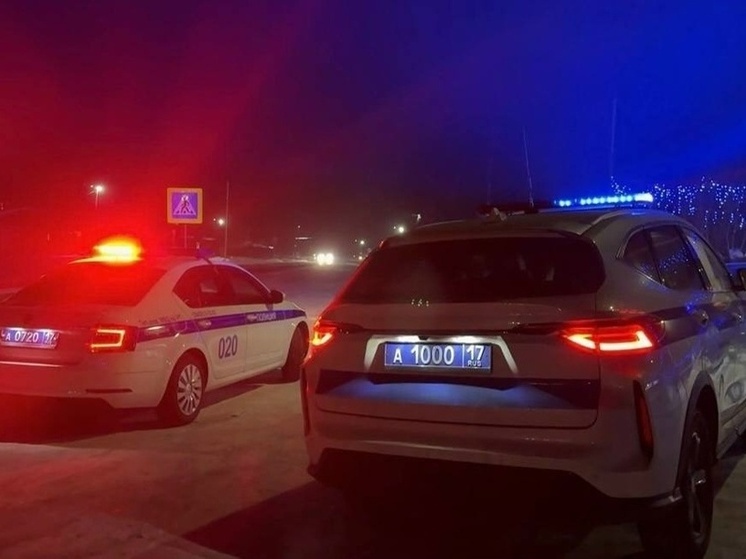 В Туве мужчина выехал на встречную полосу и столкнулся с иномакой с нетрезвым водителем