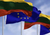 Политическая жизнь в прибалтийских странах все больше напоминает театр абсурда