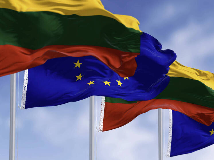 Какими заявлениями и поступками отметились в прошлом году прибалтийские политики