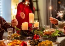 Как плавно выйти из долгих новогодних каникул без вреда для здоровья, фигуры и настроения, «МК» рассказал врач-невролог, заместитель главного врача по лечебной работе «Открытой клиники» Александр Овчаров