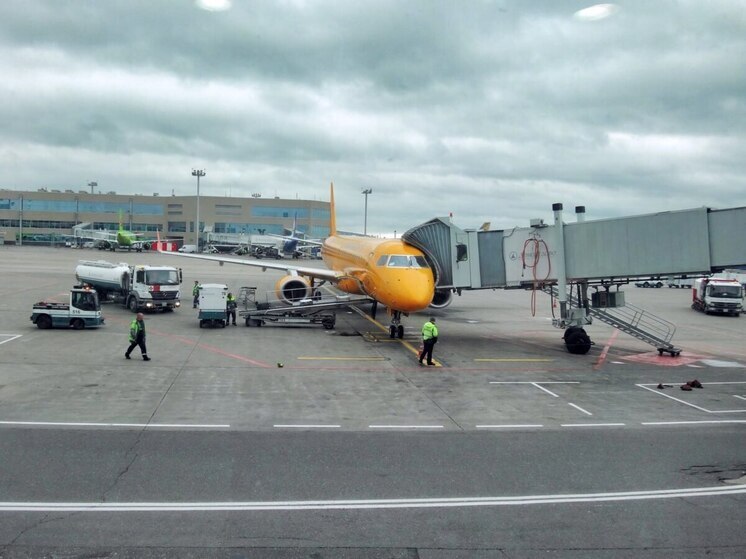 В Саратове во второй раз за сутки прекратили летать самолеты