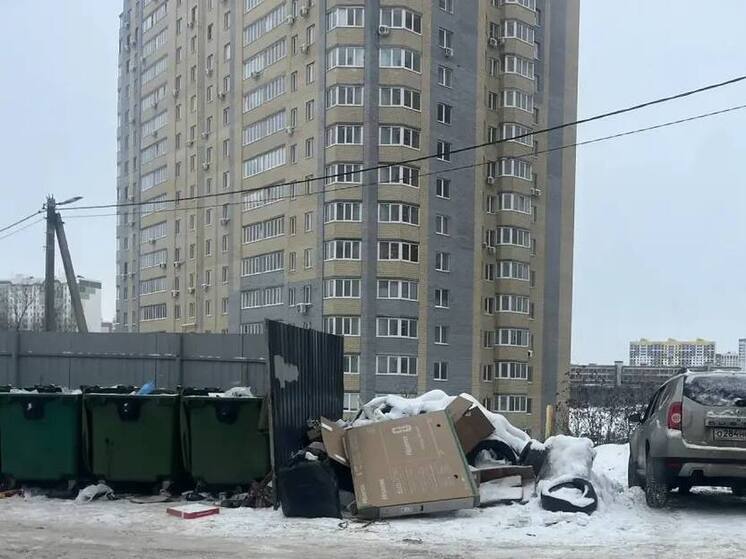 Мэр Курска проверил состояние дворовых территорий города